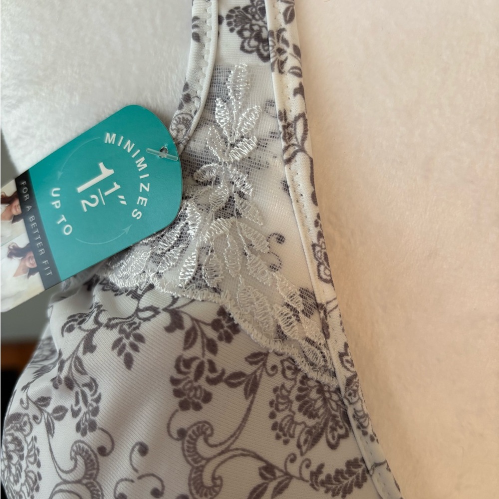 Bali White and Gray Minimizer Bra - Picture 3 of 5